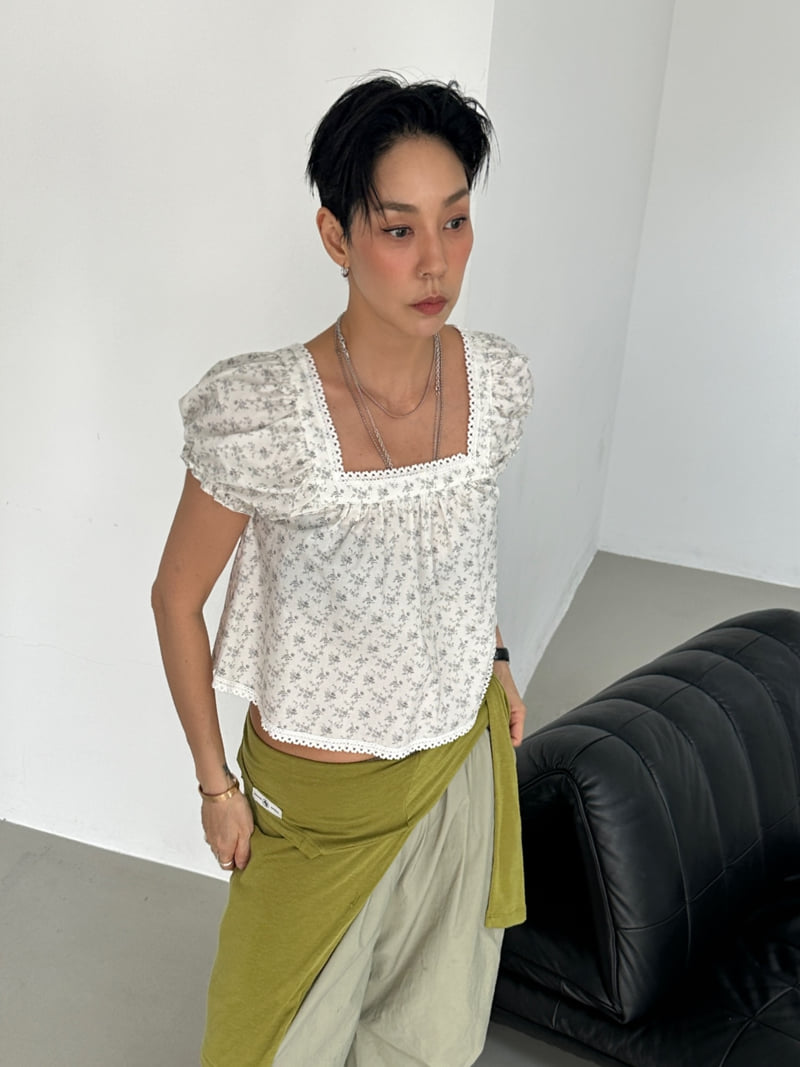 Auver_Fit - Korean Women Fashion - #thelittlethings - Reina Square-Neck Blouse - 6
