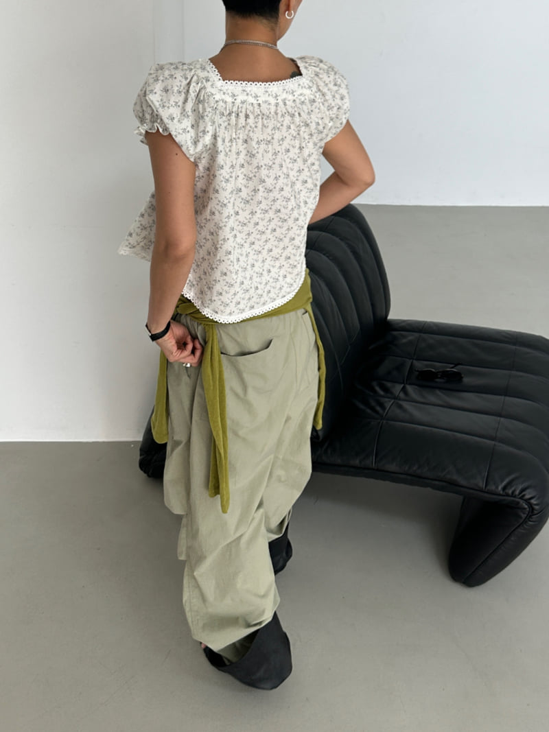 Auver_Fit - Korean Women Fashion - #womensfashion - Reina Square-Neck Blouse - 8