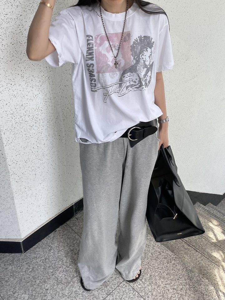 Baguette - Korean Women Fashion - #momslook - Alex Vintage Tee - 12