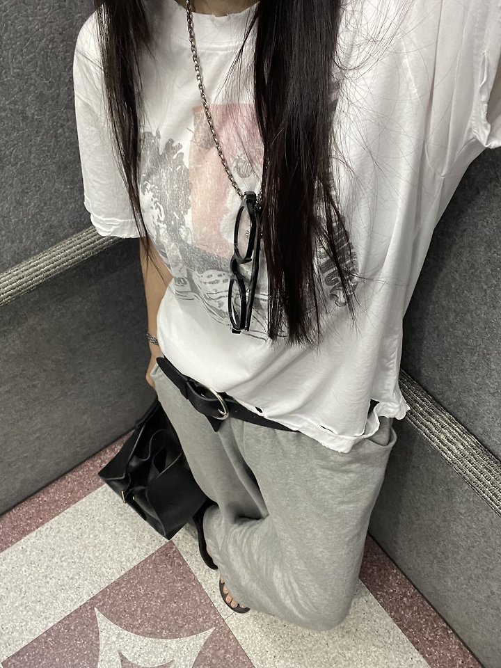 Baguette - Korean Women Fashion - #momslook - Alex Vintage Tee - 8