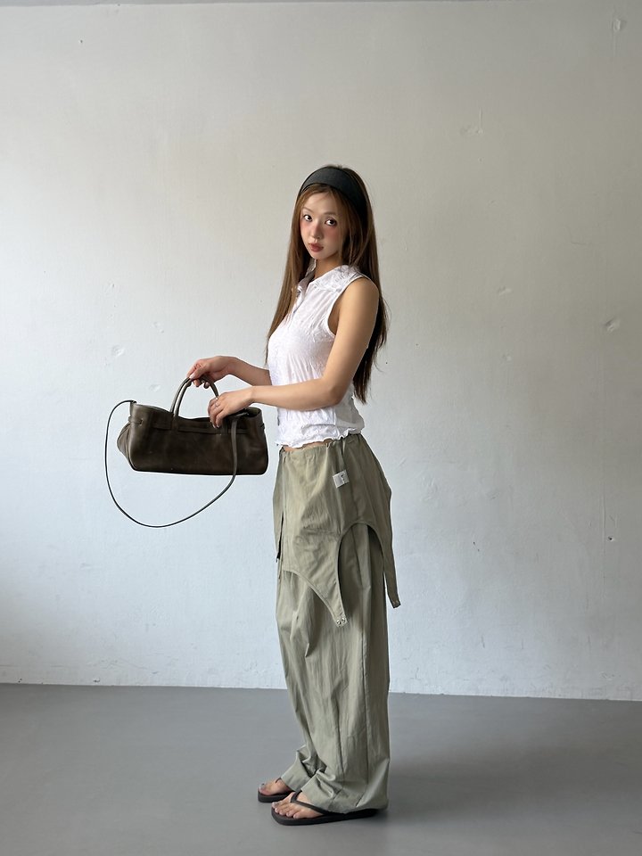 Baguette - Korean Women Fashion - #restrostyle - Crew Jumpsuit - 3
