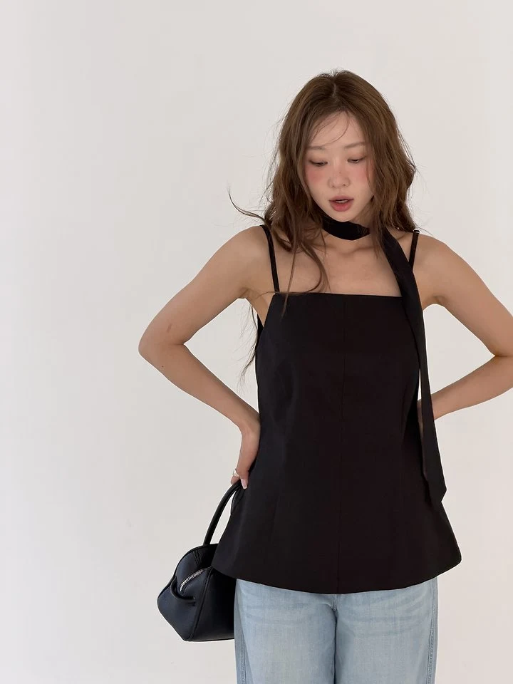Baguette - Korean Women Fashion - #restrostyle - Mar Sleeveless Blouse - 4