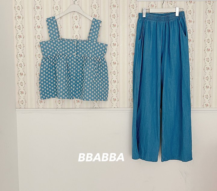 Bbabba - Korean Women Fashion - #momslook - Denim Floral Bustier (Mom) - 12