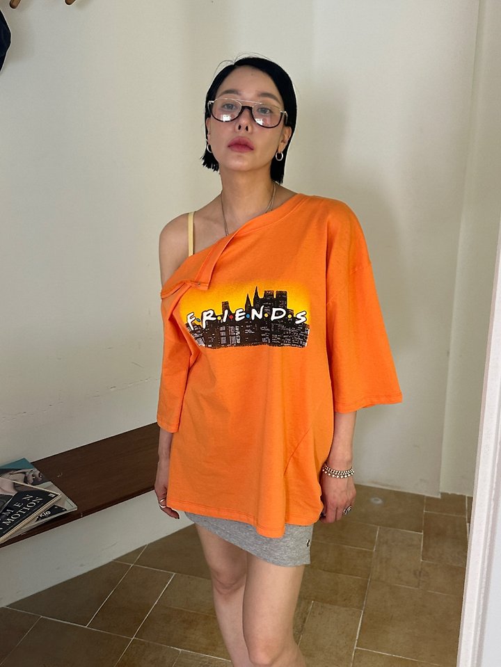 Chavi - Korean Women Fashion - #shopsmall - Friends Slit Tee - 7