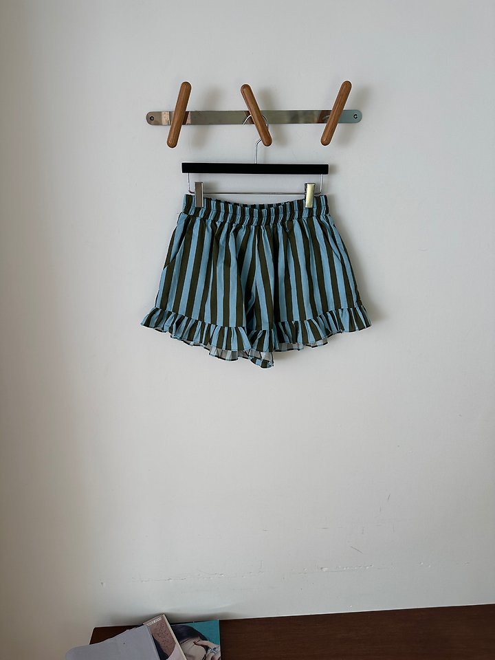 Chavi - Korean Women Fashion - #womensfashion - Dindin Stripe Frill Pants - 5