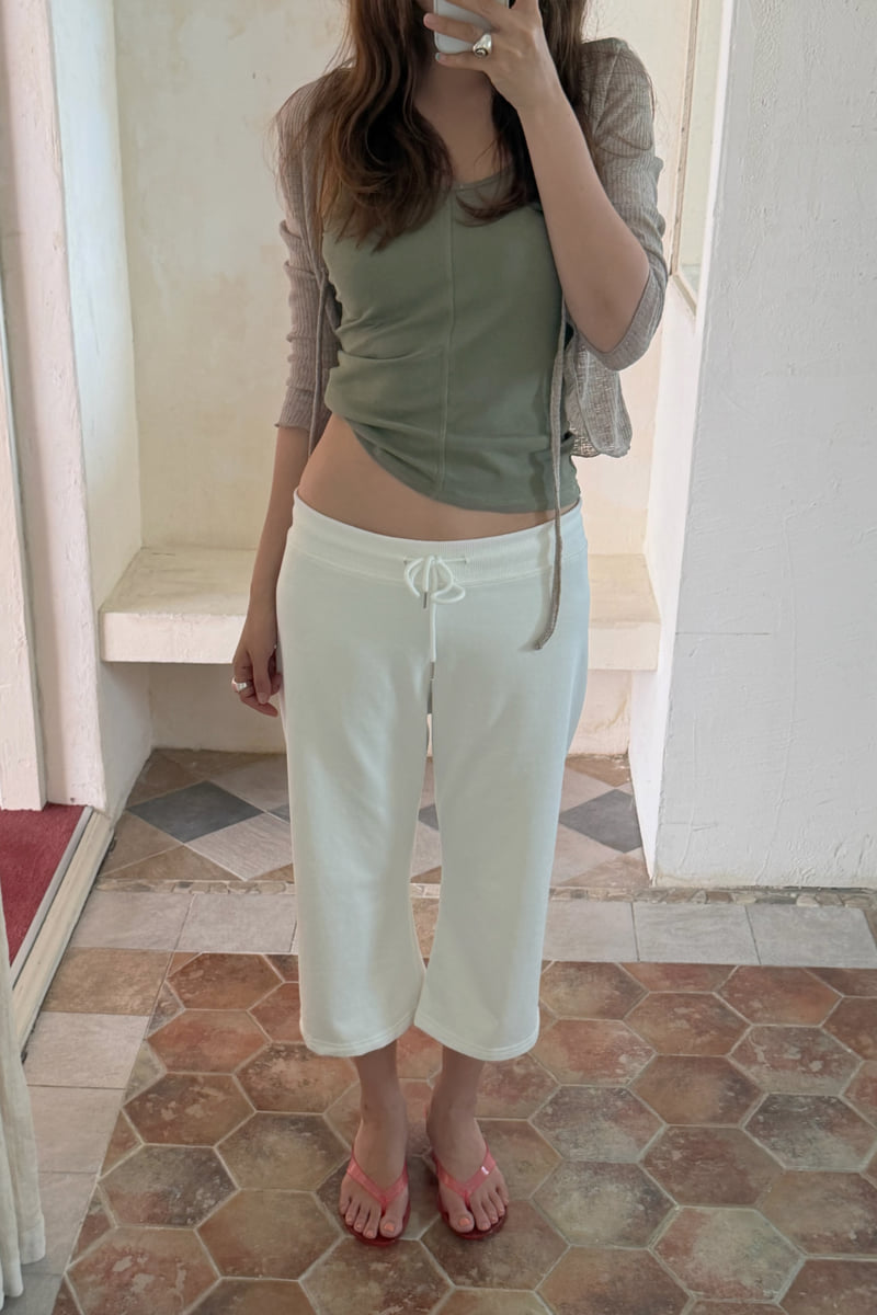Connaught - Korean Women Fashion - #pursuepretty - Chess Capri Terry Pants - 4