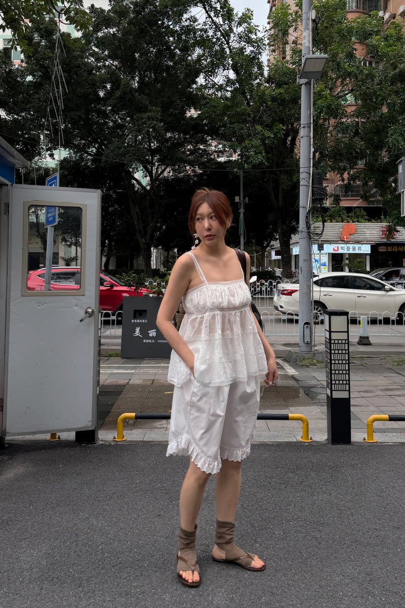 Connaught - Korean Women Fashion - #womensfashion - Bonnie Frill Pants - 3