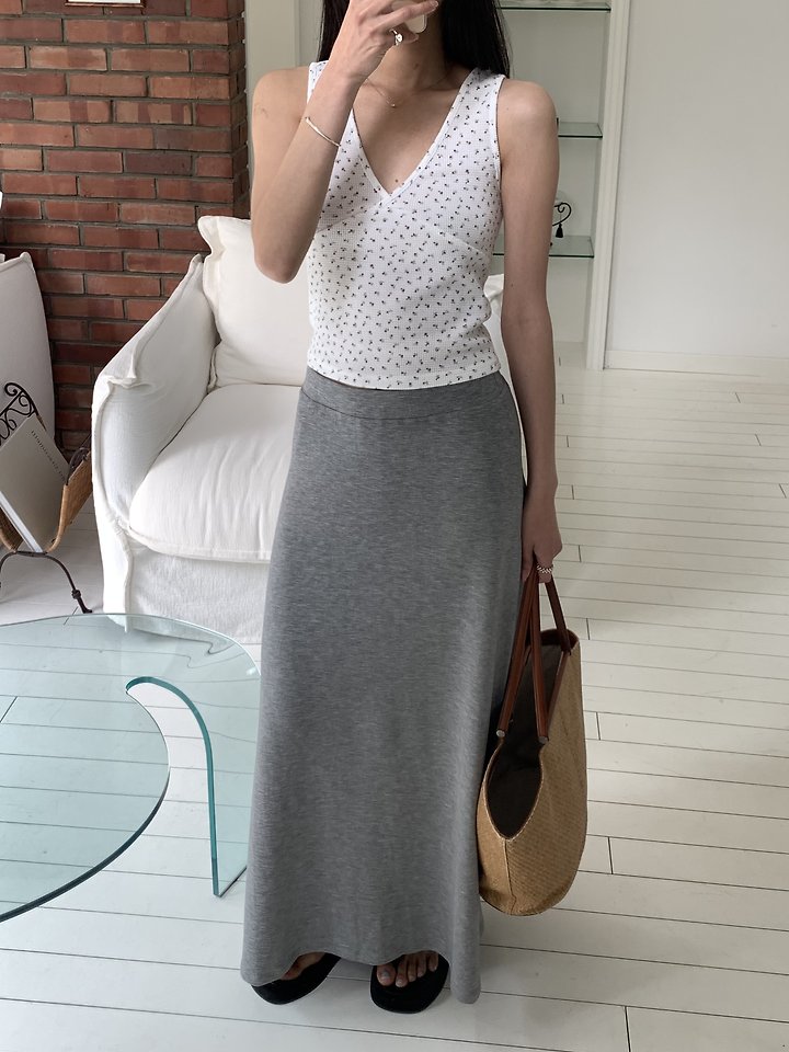 Cranae - Korean Women Fashion - #momslook - Wrap V-Neck Slim-Fit Sleeveless Top - 5