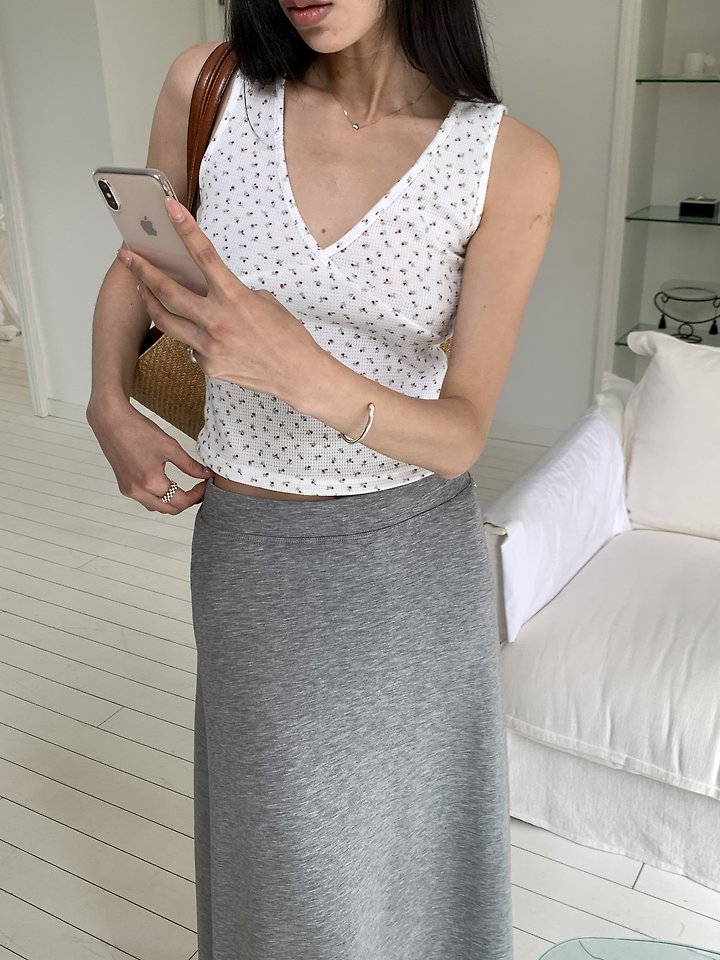 Cranae - Korean Women Fashion - #momslook - Wrap V-Neck Slim-Fit Sleeveless Top - 9