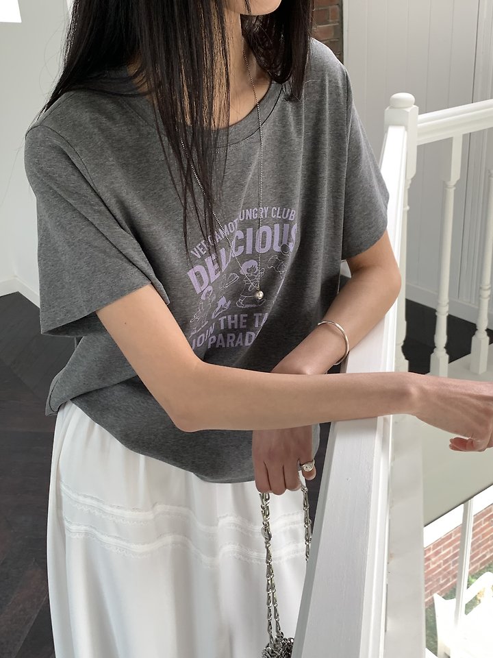 Cranae - Korean Women Fashion - #momslook - Vintage Graphic Loose-Fit Short-Sleeve Tee - 10