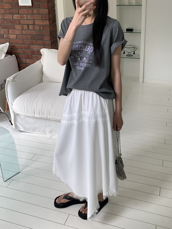 Cranae - Korean Women Fashion - #momslook - Vintage Graphic Loose-Fit Short-Sleeve Tee - 2