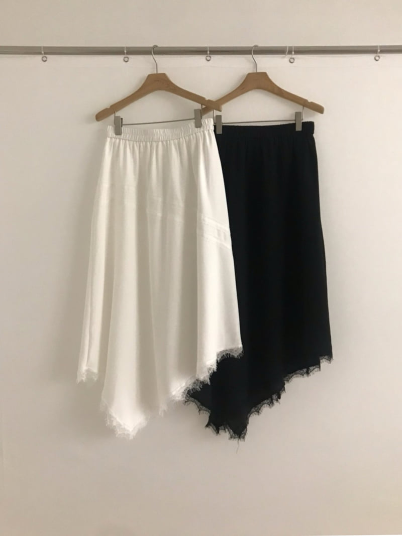 Cranae - Korean Women Fashion - #momslook - Diagonal Lace Skirt