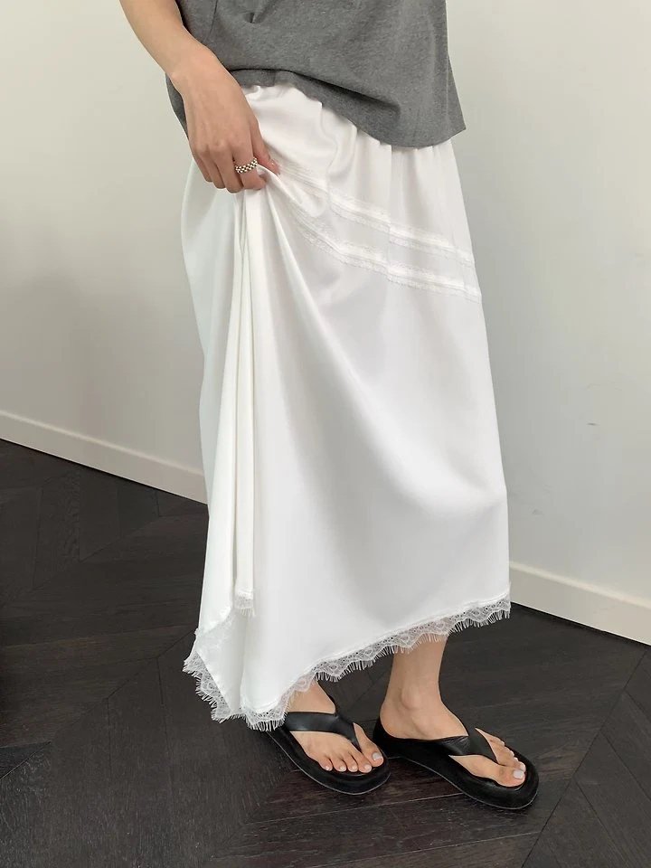 Cranae - Korean Women Fashion - #momslook - Diagonal Lace Skirt - 3