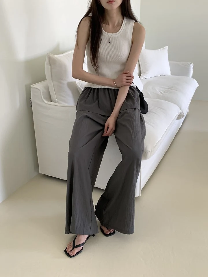 Cranae - Korean Women Fashion - #momslook - Slim Ribbed Knit Sleeveless Top - 2