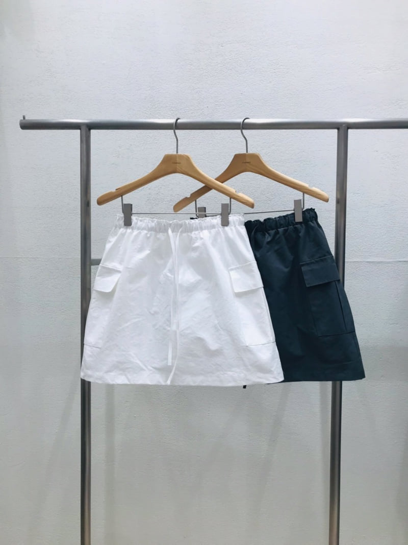 Cranae - Korean Women Fashion - #momslook - Gram Cargo Skirt
