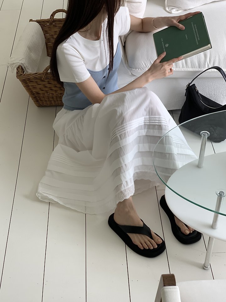 Cranae - Korean Women Fashion - #restrostyle - Dear Long Banded Skirt - 2