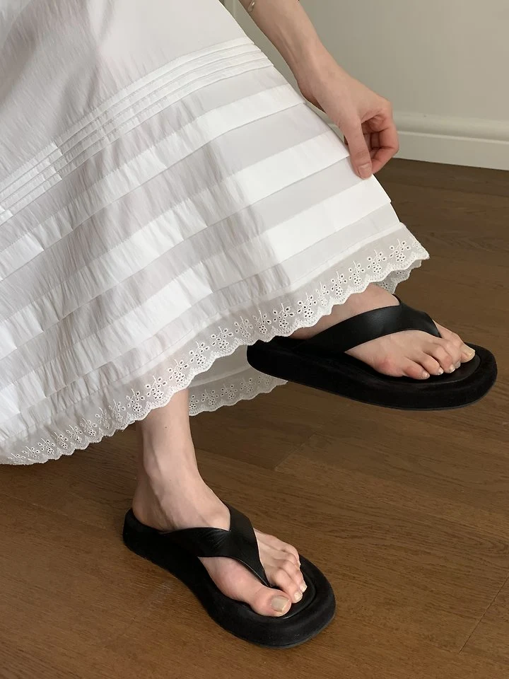 Cranae - Korean Women Fashion - #romanticstyle - Dear Long Banded Skirt - 3