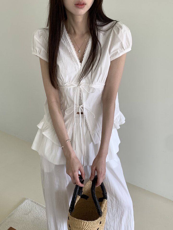 Cranae - Korean Women Fashion - #vintageinspired - Dart Frill Blouse - 11
