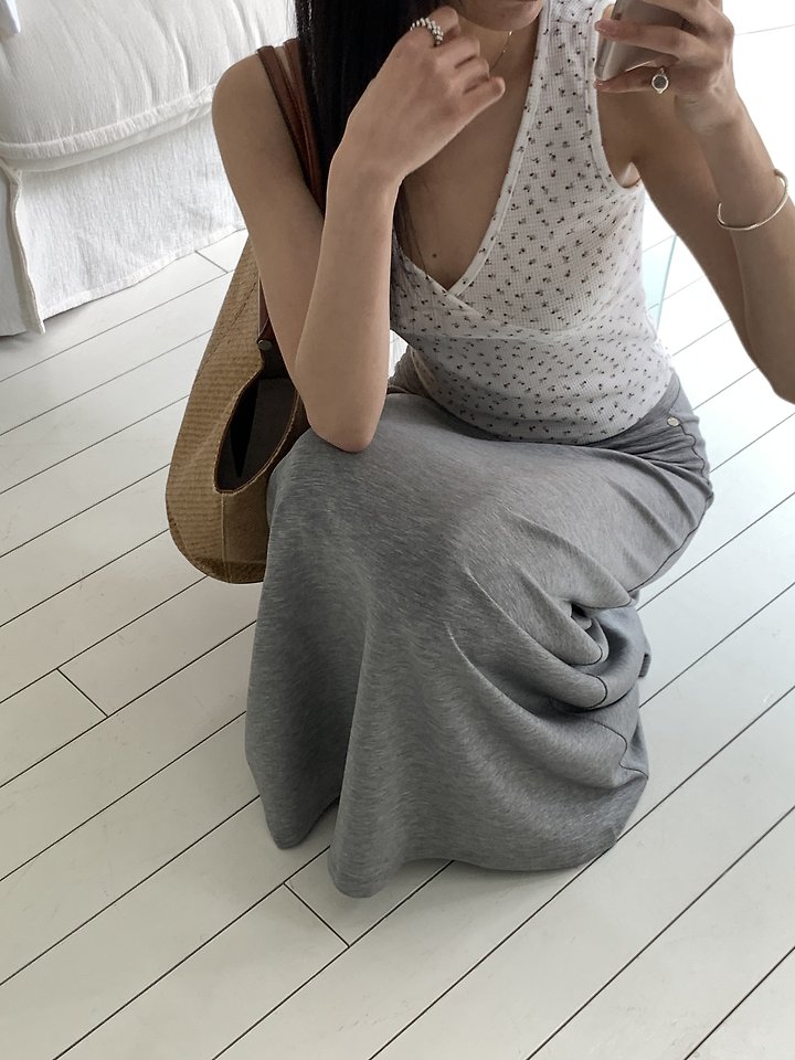 Cranae - Korean Women Fashion - #womensfashion - Wrap V-Neck Slim-Fit Sleeveless Top - 10