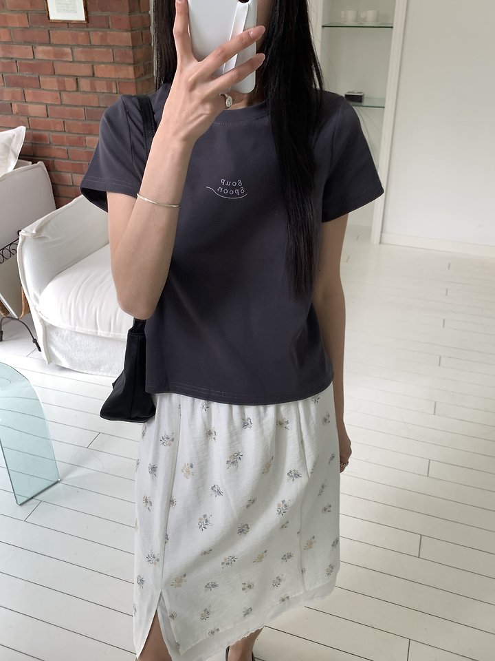 Cranae - Korean Women Fashion - #womensfashion - Soup Spoon Mini Logo Slim Short-Sleeve Tee - 12
