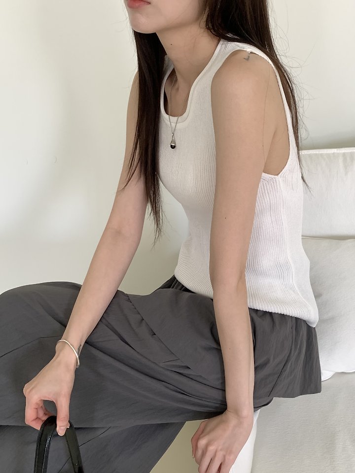 Cranae - Korean Women Fashion - #womensfashion - Slim Ribbed Knit Sleeveless Top - 5
