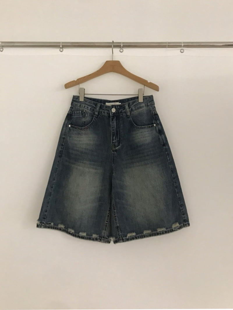 Cranae - Korean Women Fashion - #womensfashion - Reese Denim Shorts