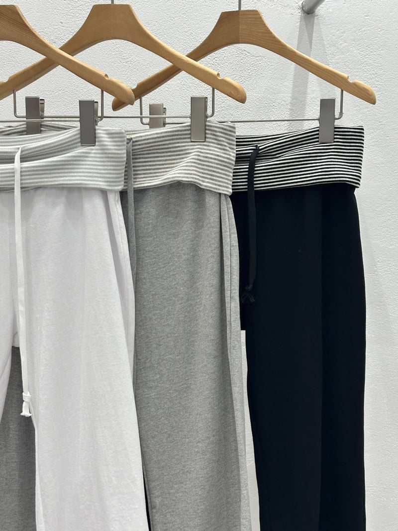 Flash - Korean Women Fashion - #momslook - Cropped Lounge Pants - 2