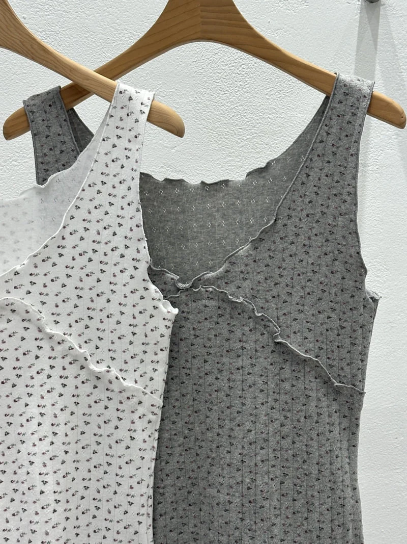 Flash - Korean Women Fashion - #momslook - Molly Sleeveless Top - 2