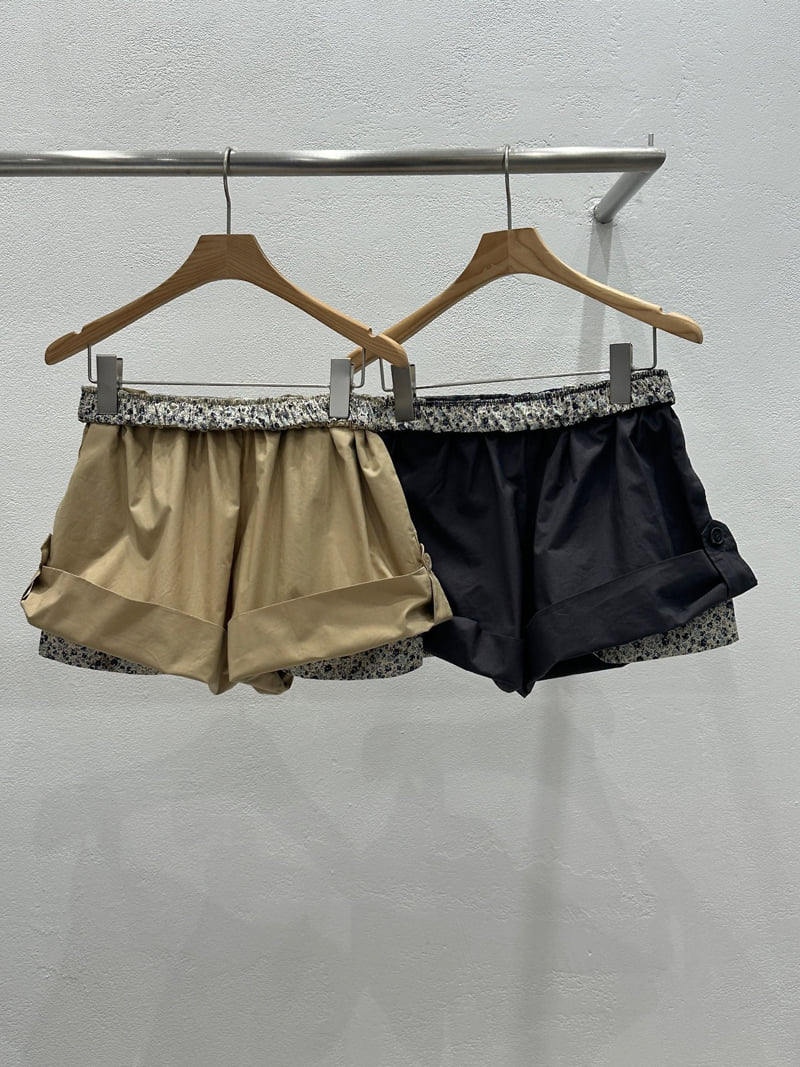 Flash - Korean Women Fashion - #shopsmall - Rolled-Hem Shorts