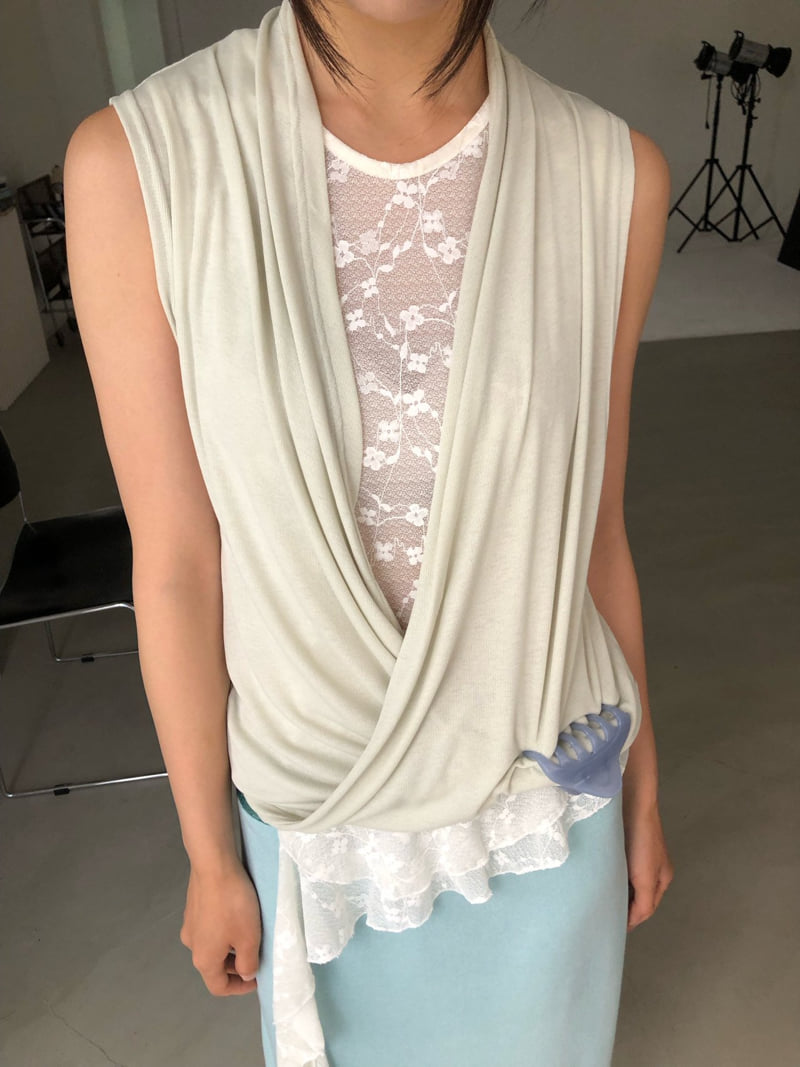Flash - Korean Women Fashion - #thatsdarling - Wrap Sleeveless Top - 3