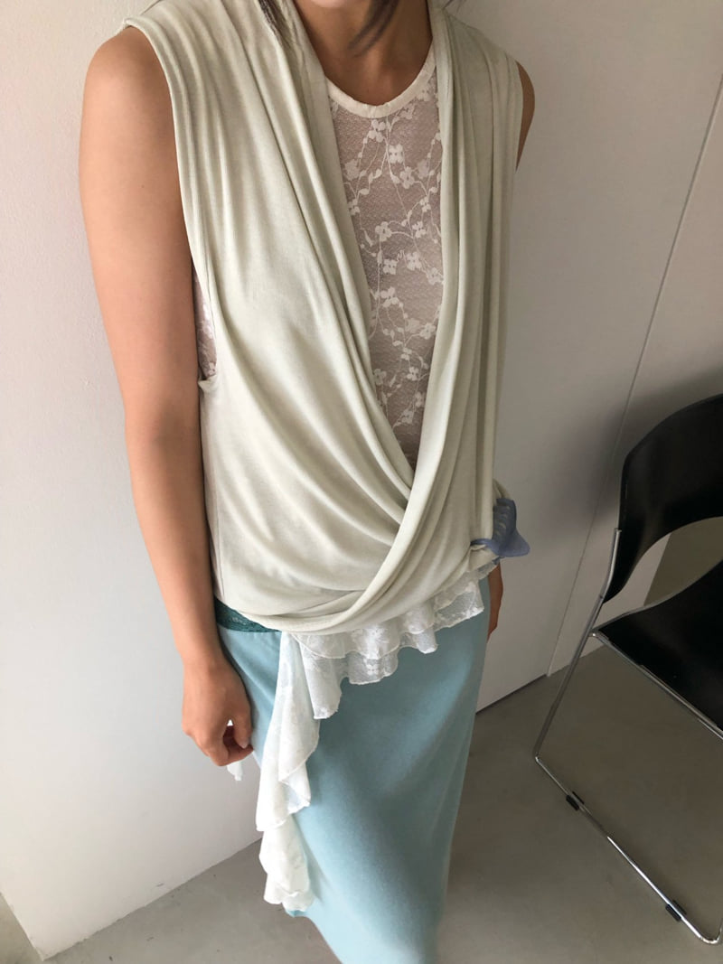 Flash - Korean Women Fashion - #thatsdarling - Wrap Sleeveless Top - 4