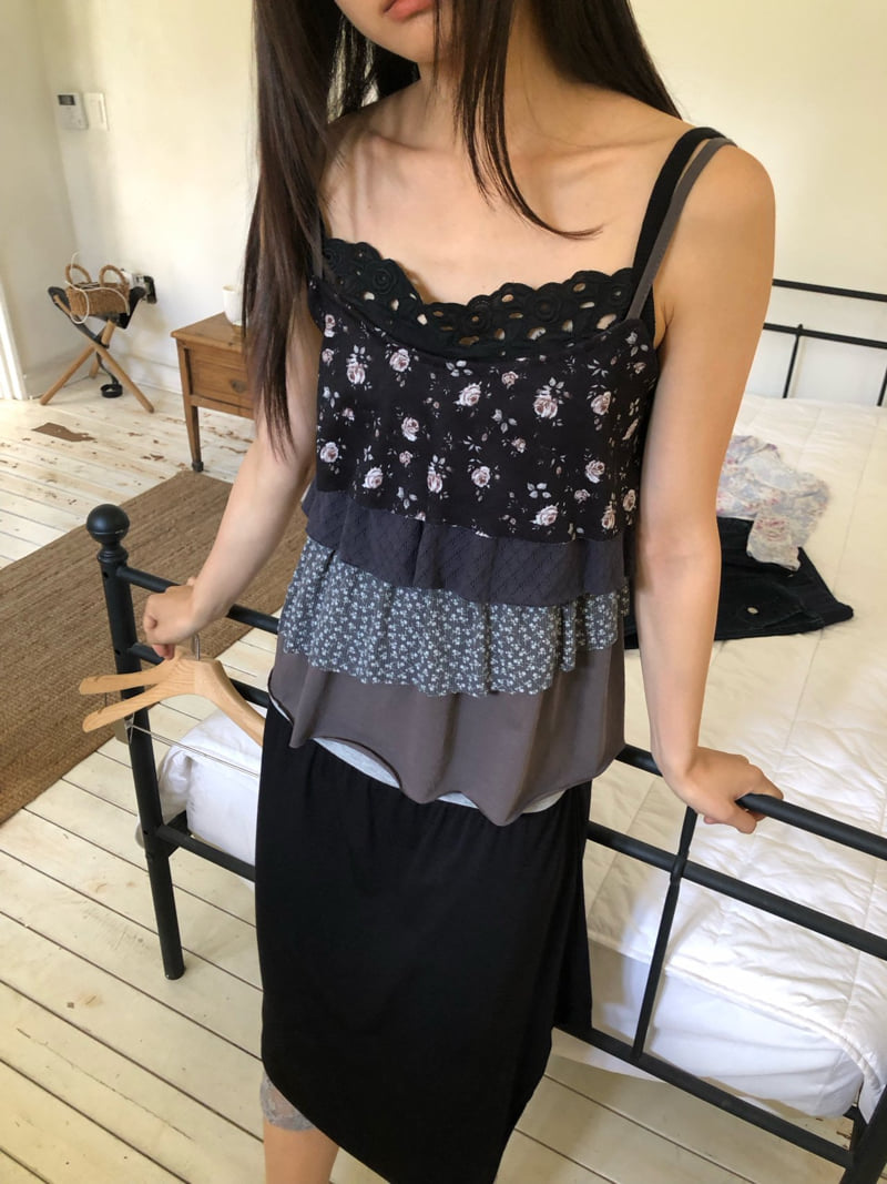 Flash - Korean Women Fashion - #vintagekidsstyle - Triple-Strap Sleeveless Top - 10