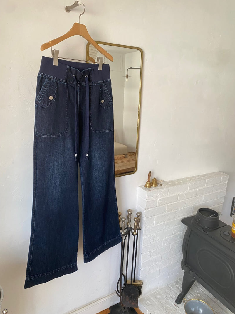 Flash - Korean Women Fashion - #womensfashion - Mark Bootcut Denim Jeans