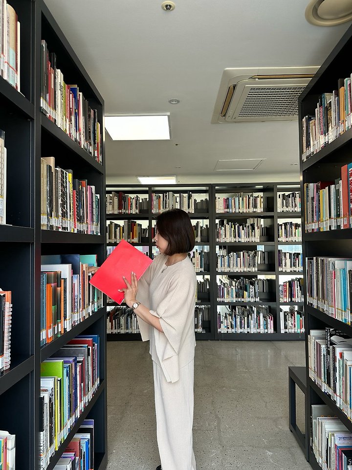 Have - Korean Women Fashion - #romanticstyle - Bern Poncho Pleated Set - 11