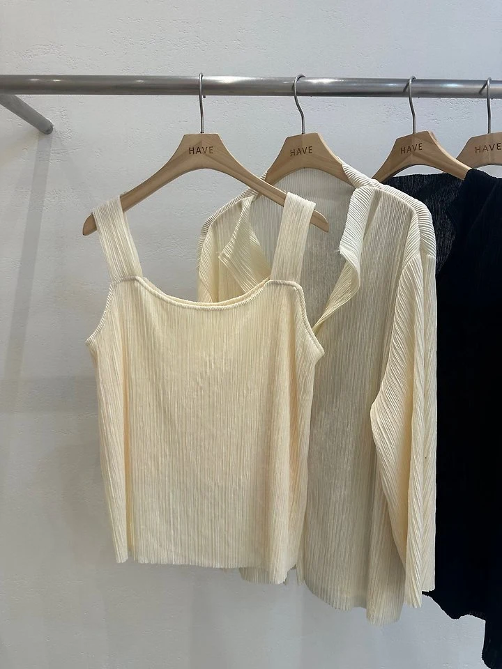 Have - Korean Women Fashion - #womensfashion - Button Pleated Sleeveless Set - 3