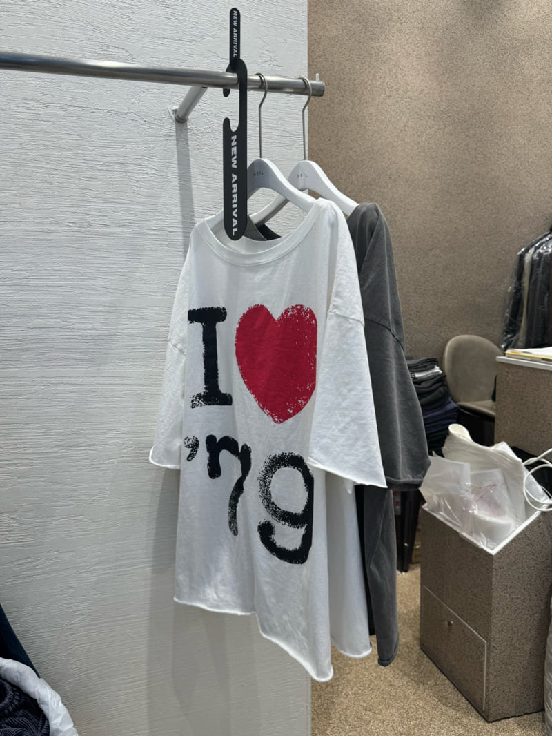 Heil - Korean Women Fashion - #momslook - Pigment Love One-Shoulder Tee