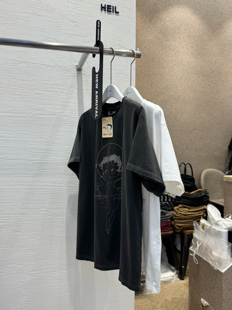 Heil - Korean Women Fashion - #momslook - Pigment Betty Tee
