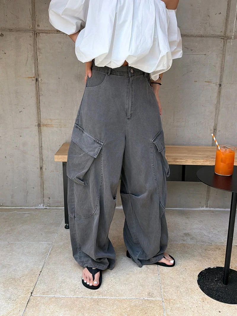Heil - Korean Women Fashion - #momslook - Pigment Balloon Pants