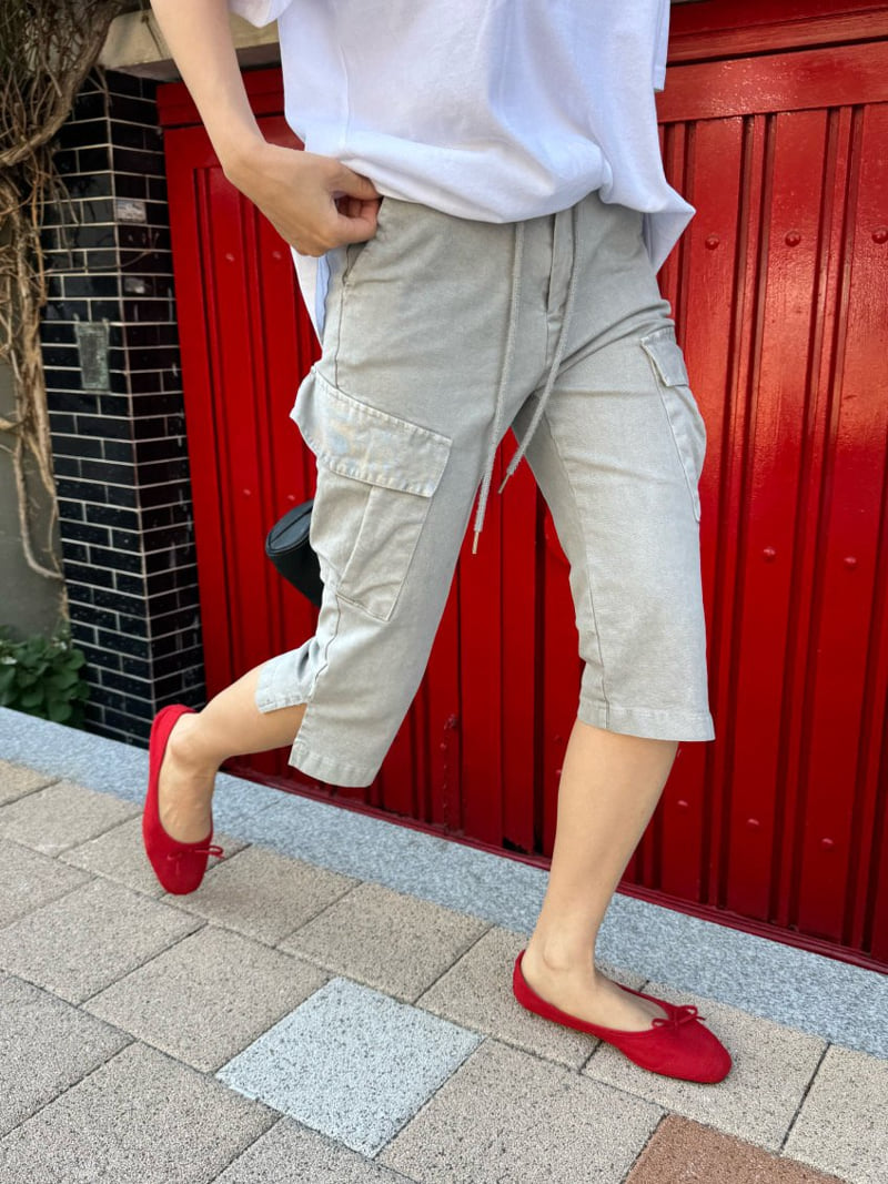 Heil - Korean Women Fashion - #momslook - Pigment Capri Pants - 8