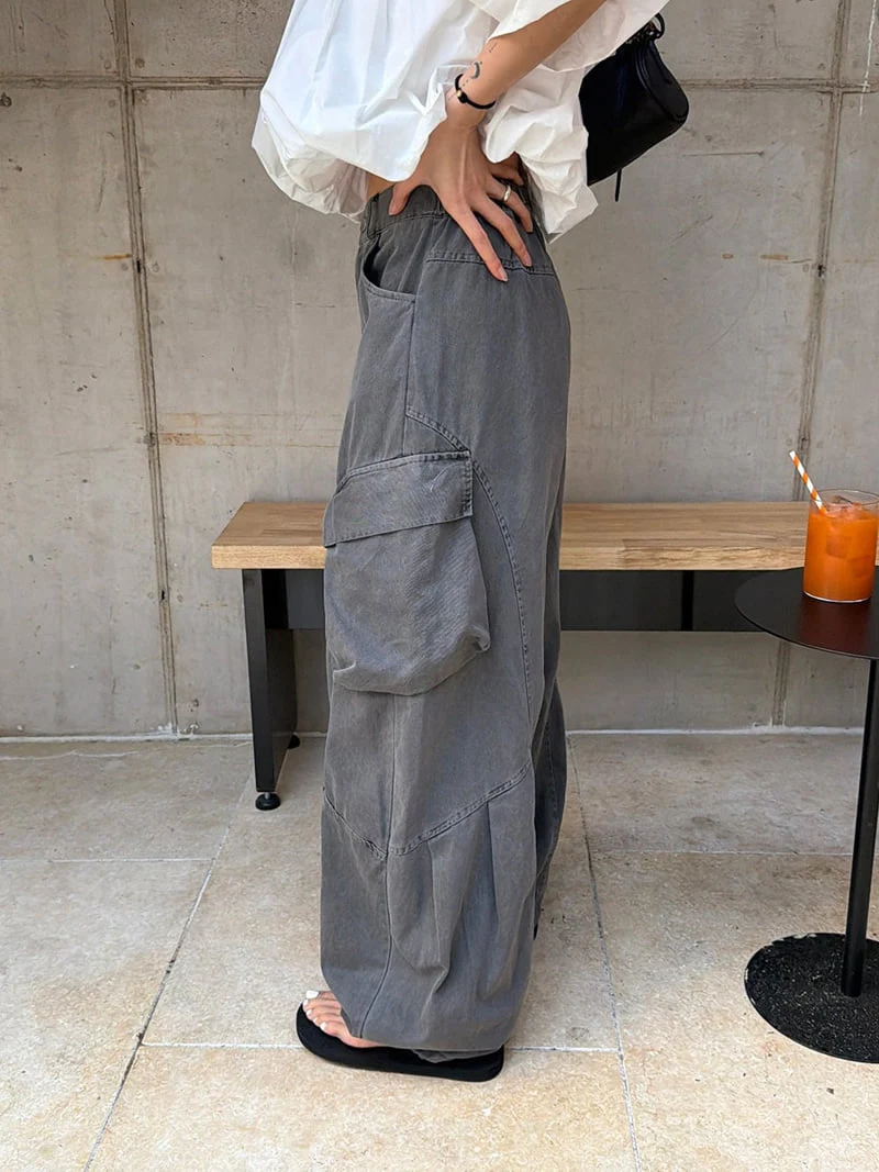 Heil - Korean Women Fashion - #momslook - Pigment Balloon Pants - 4