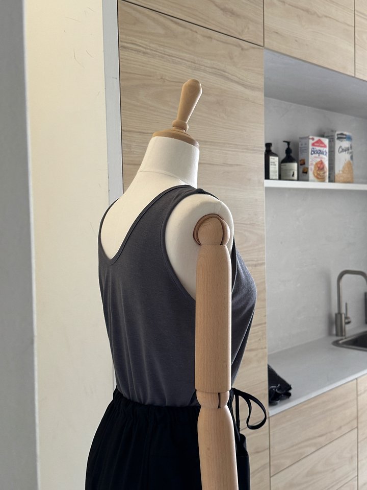 Heize - Korean Women Fashion - #momslook - Linen Sleeveless Tee - 3