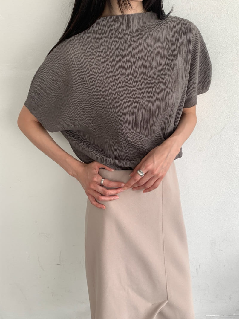 Heize - Korean Women Fashion - #womensfashion - Pleated Tee - 12
