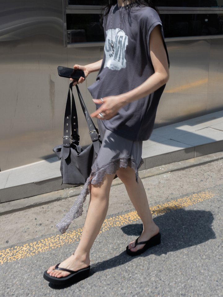 Inssense - Korean Women Fashion - #womensfashion - Unknown Cut-Off Sleeveless Top - 4