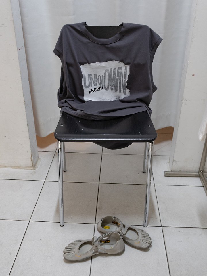 Inssense - Korean Women Fashion - #momslook - Unknown Cut-Off Sleeveless Top - 6