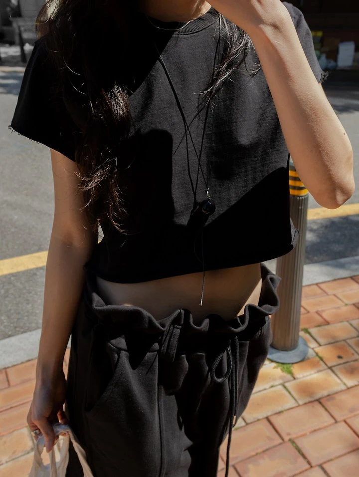 Inssense - Korean Women Fashion - #restrostyle - Cut-Off Line Crop Tee - 2