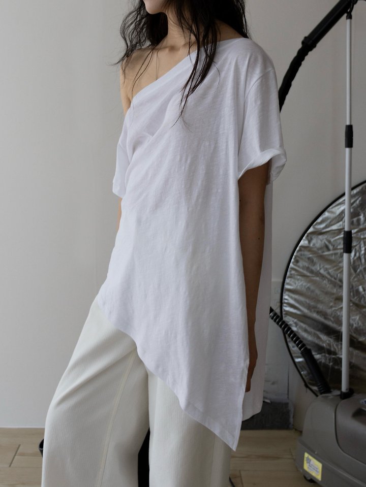 Inssense - Korean Women Fashion - #shopsmall - Slub Asymmetric Slit Off-Shoulder Top - 2