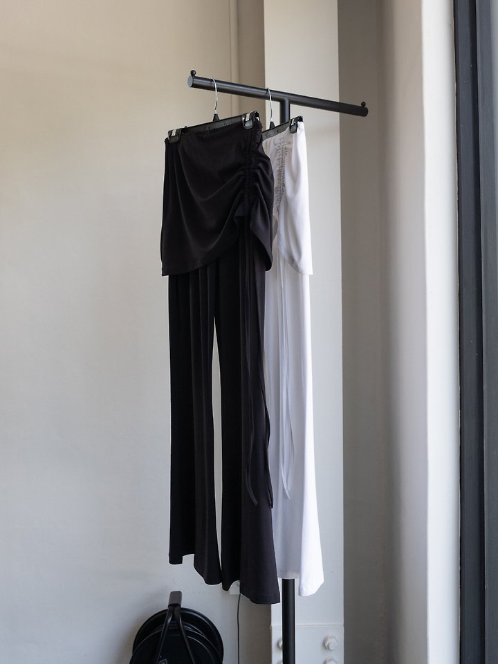 Inssense - Korean Women Fashion - #vintagekidsstyle - Drawstring Skirt-Layered Slim Pants - 11