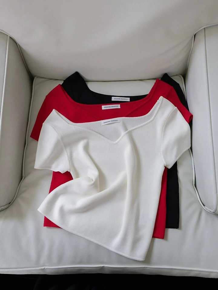 Inssense - Korean Women Fashion - #womensfashion - Heart-Neck Slim Knit Short-Sleeve Top - 9