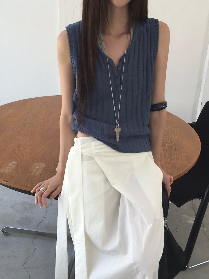 Jeiin - Korean Women Fashion - #momslook - Tis Sleeveless Top - 4