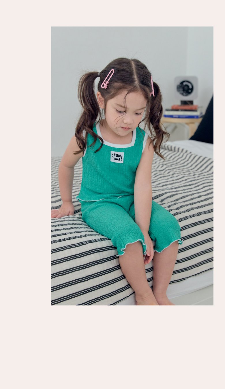 Kikimora - Korean Children Fashion - #prettylittlegirls - Embossed Sleeveless Top - 4